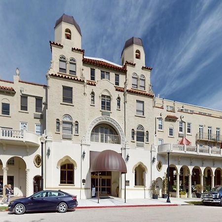 Palm Beach Hotel & Sunrise Cottage 외부 사진