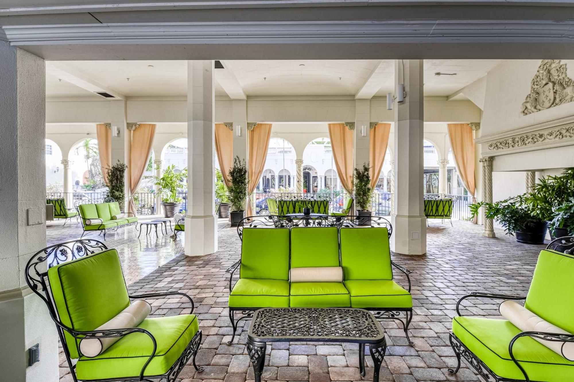 Palm Beach Hotel & Sunrise Cottage 객실 사진