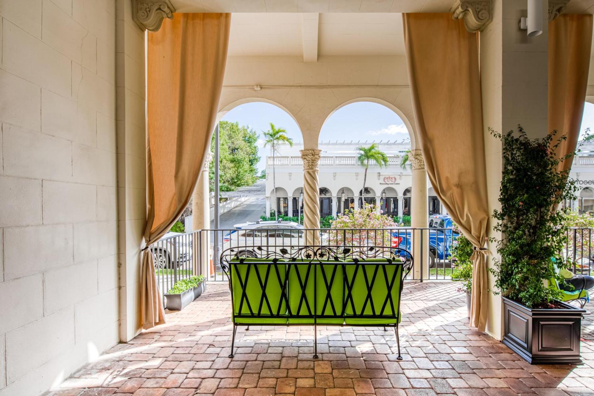 Palm Beach Hotel & Sunrise Cottage 객실 사진