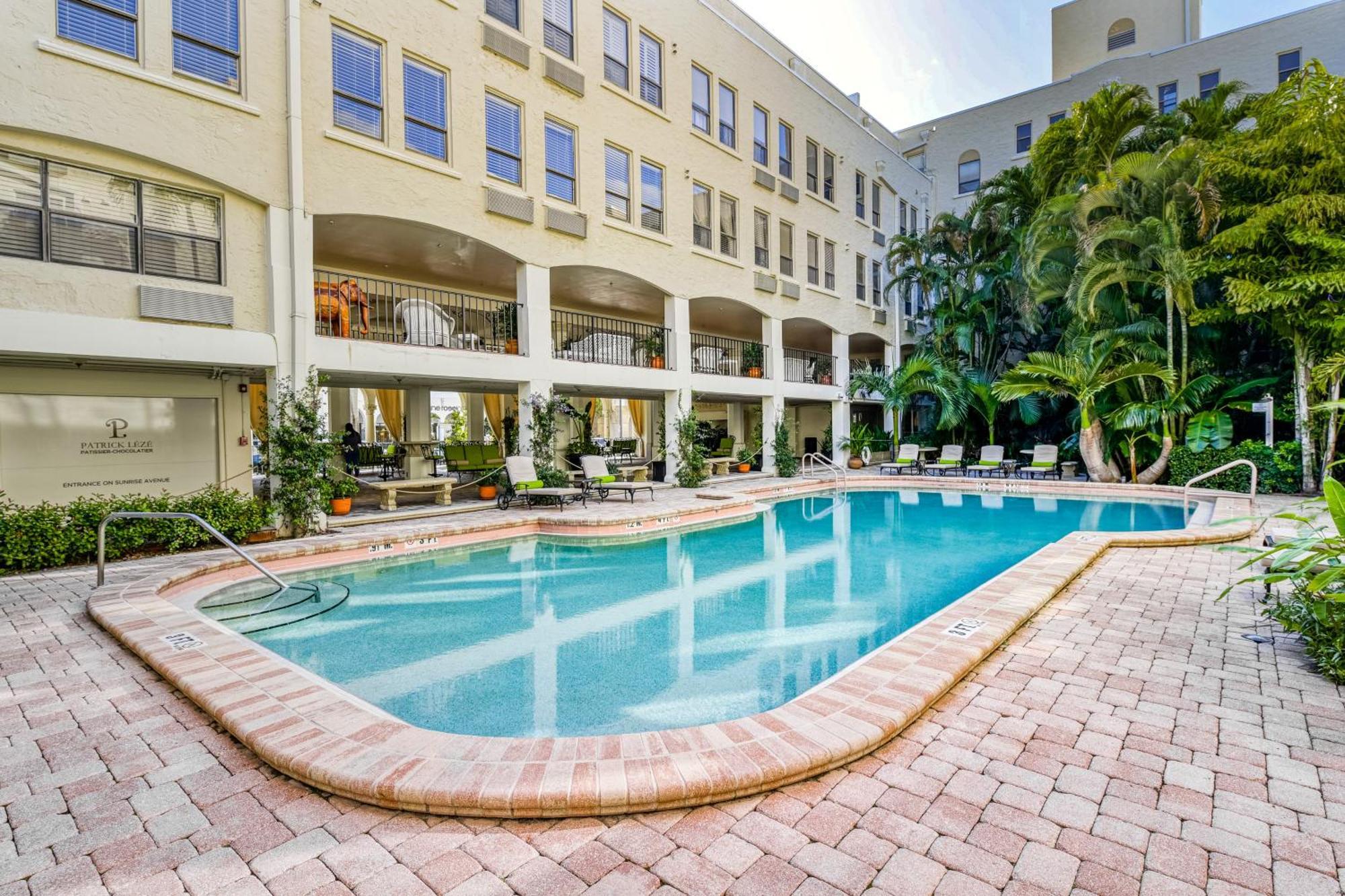 Palm Beach Hotel & Sunrise Cottage 객실 사진